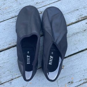 NEW Bloch Kids black Leather Jazz shoes size 6